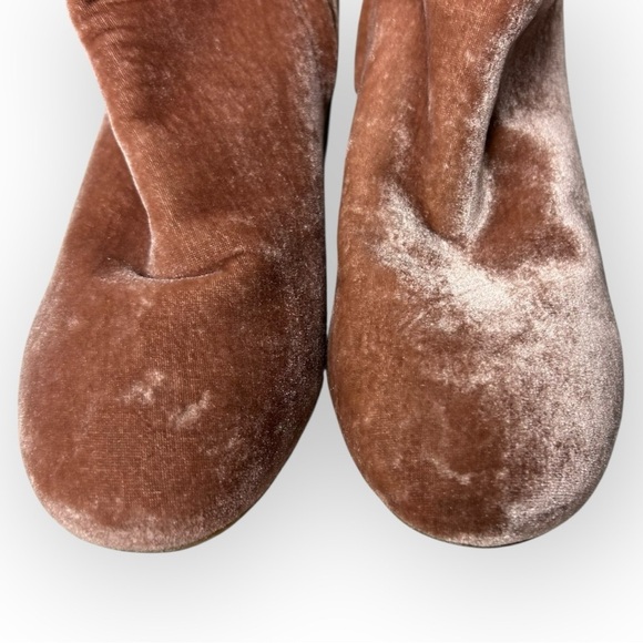 Kenneth Cole Renna Velvet Embroidery Booties 8 - Picture 5 of 9